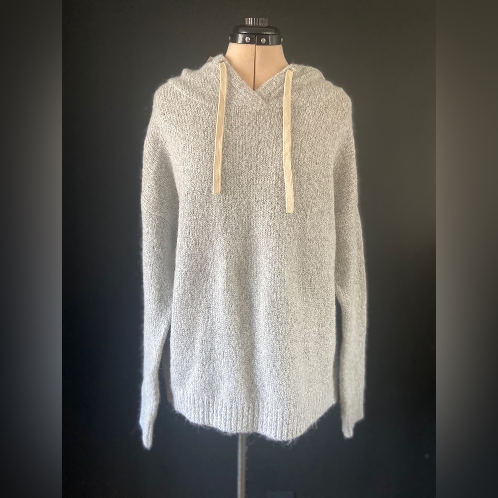 Yes Lola Gray Hooded woman’s  Sweater medium. New